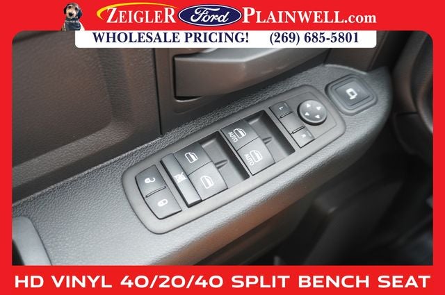 2023 RAM 3500 Tradesman 4x4 CREW CAB LONG BOX 6.4L V8 Navigation HD Vinyl