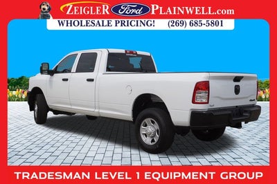 2023 RAM 3500 Tradesman 4x4 CREW CAB LONG BOX 6.4L V8 Navigation HD Vinyl