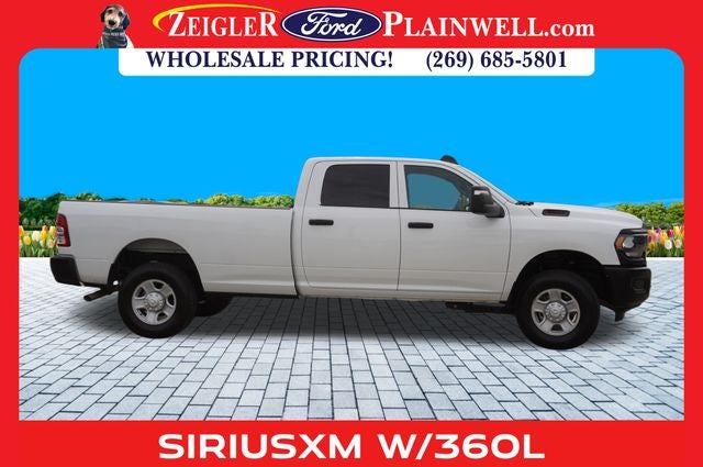 2023 RAM 3500 Tradesman 4x4 CREW CAB LONG BOX 6.4L V8 Navigation HD Vinyl