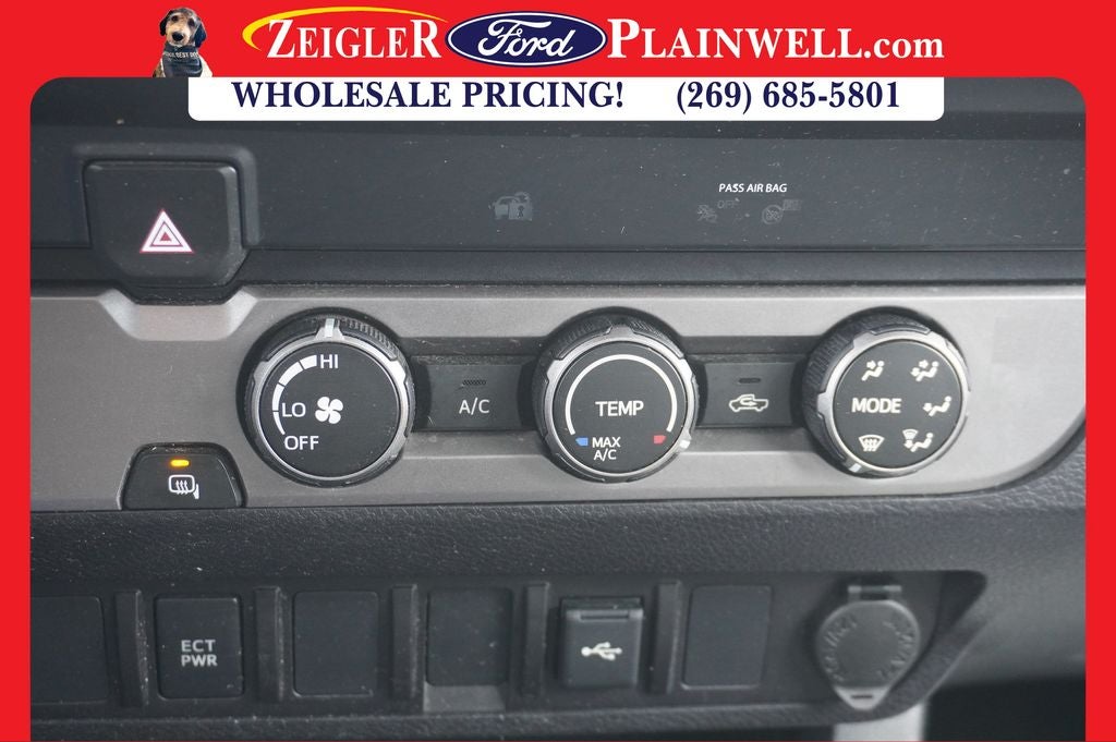 2021 Toyota Tacoma SR Access Cab Work Truck Rear Camera & Rear Topper