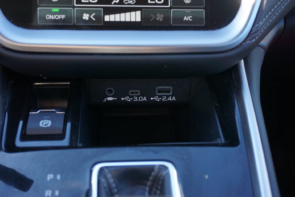 2023 Subaru Outback Premium AWD Rear Camera Blis