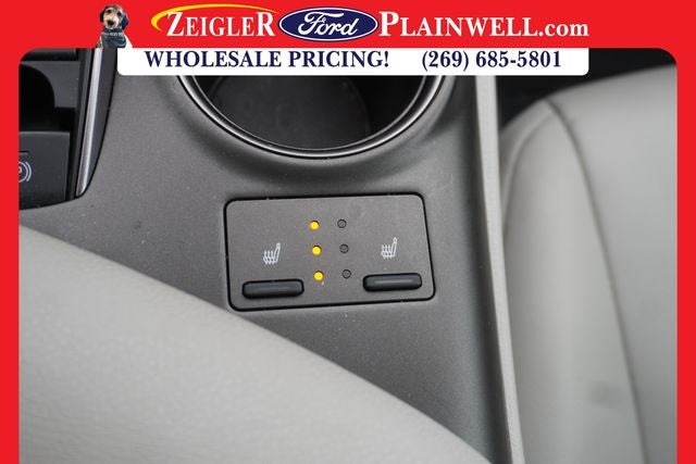 2023 Toyota Camry Hybrid SE