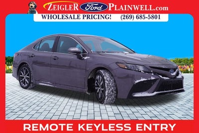 2023 Toyota Camry Hybrid SE