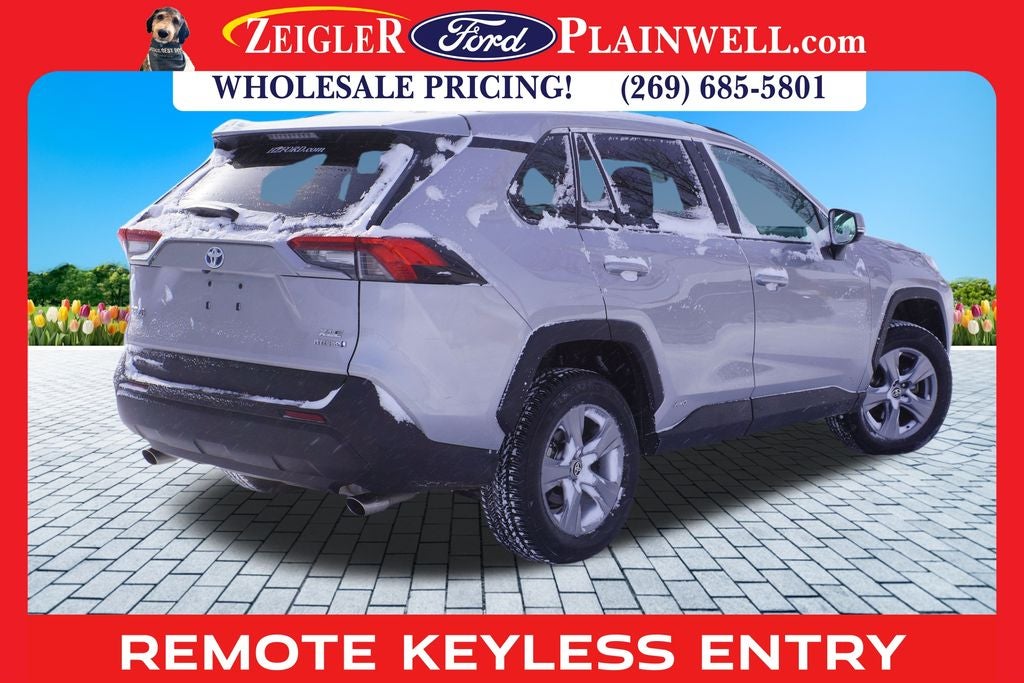 2022 Toyota RAV4 Hybrid XLE AWD Power Moonroof Rear Camera