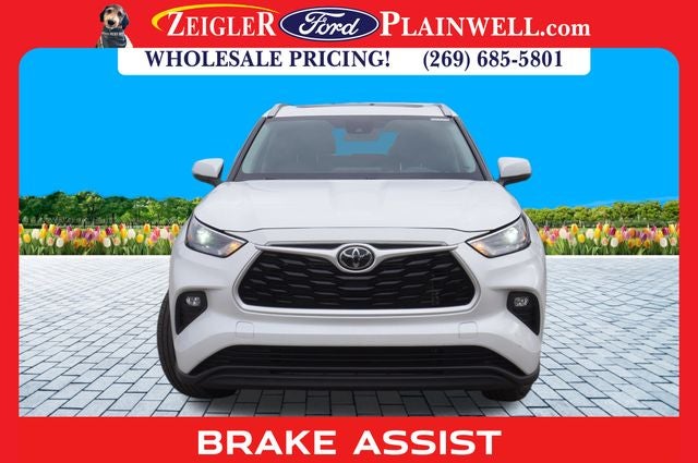 2023 Toyota Highlander XLE AWD POWER MOONROOF LEATHER REAR CAMERA