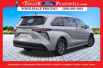 2021 Toyota Sienna LE 8 Passenger