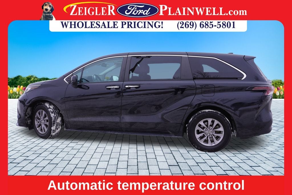 2023 Toyota Sienna XLE 7 Passenger