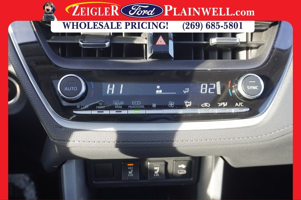 2023 Toyota Corolla Cross XLE AWD MOONROOF HEATED LEATHER BLIS REAR CAMERA