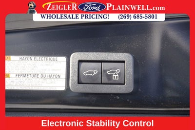 2023 Toyota Corolla Cross XLE AWD MOONROOF HEATED LEATHER BLIS REAR CAMERA