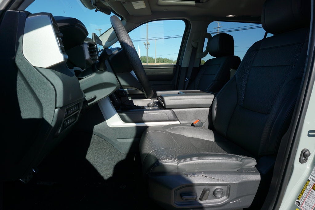2024 Toyota Sequoia SR5 TRD Sport Pkg Tech Pkg Moonroof Tow Leather