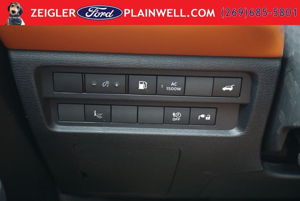 2023 Mitsubishi Outlander PHEV 40th Anniversary