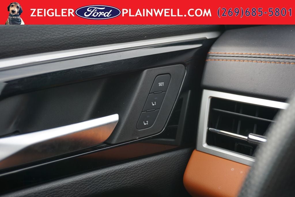 2023 Mitsubishi Outlander PHEV 40th Anniversary