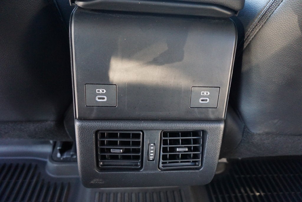 2023 Toyota bZ4X XLE NAVIGATION HEATED STEERING AND SEATS REAR CAMERA