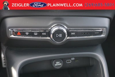 2022 Volvo XC40 Recharge Pure Electric P8 Plus
