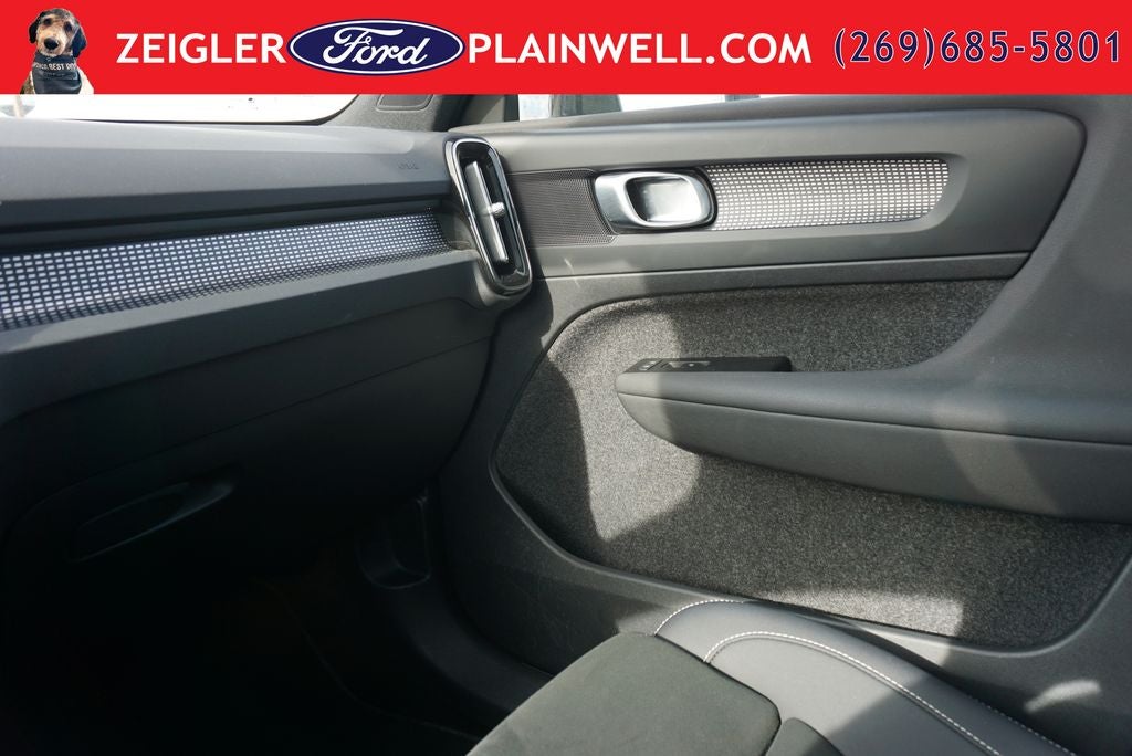 2022 Volvo XC40 Recharge Pure Electric P8 Plus