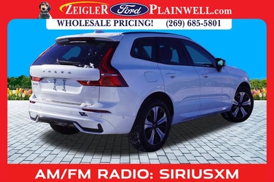 2023 Volvo XC60 Recharge Plug-In Hybrid T8 Plus Dark Theme