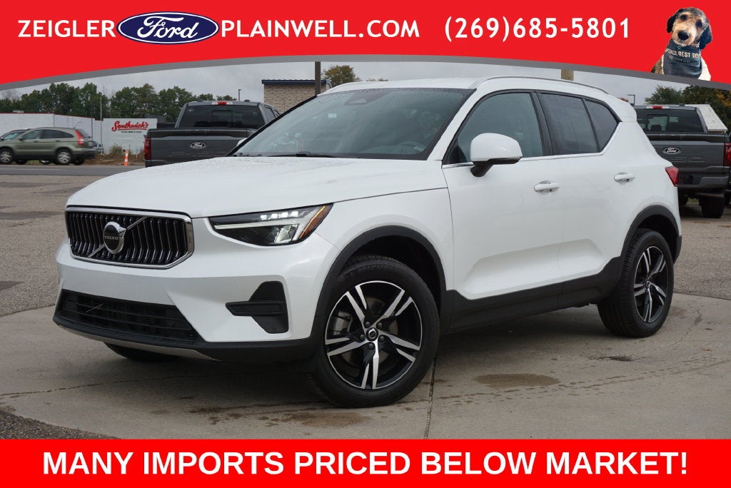 2024 Volvo XC40 B5 Core