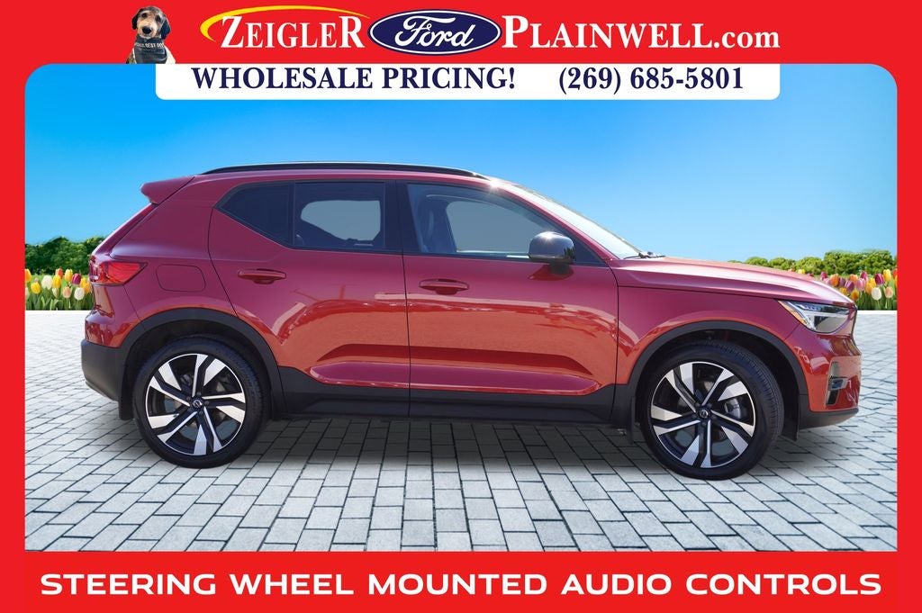2023 Volvo XC40 B5 Plus Dark Theme AWD HEATED LEATHER POWER MOONROOF NAV