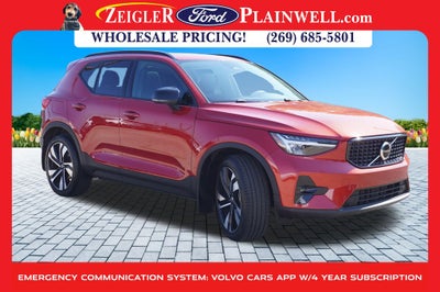 2023 Volvo XC40 B5 Plus Dark Theme AWD HEATED LEATHER POWER MOONROOF NAV