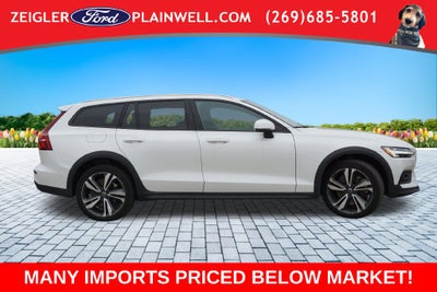 2025 Volvo V60 Cross Country B5 Plus