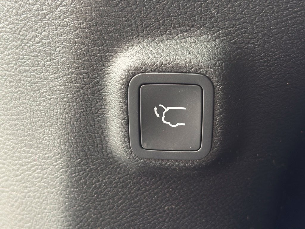 2023 Jeep Cherokee Altitude * Certified Pre-Owned *