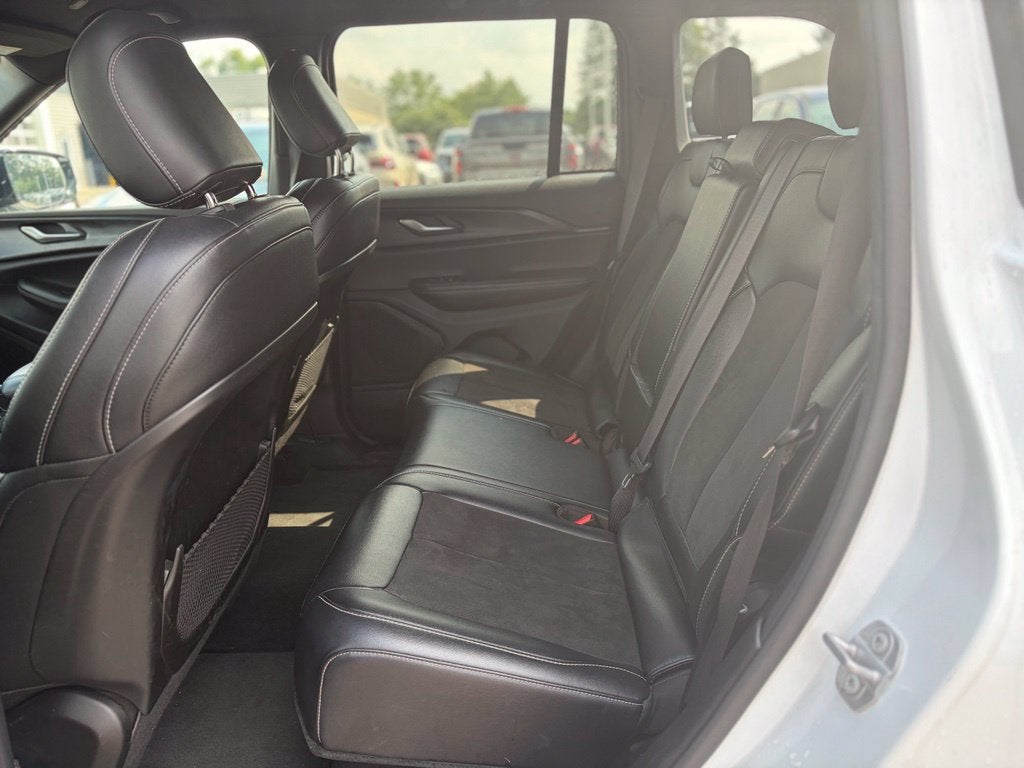 2025 Jeep Grand Cherokee Altitude * Certified Pre-Owned *