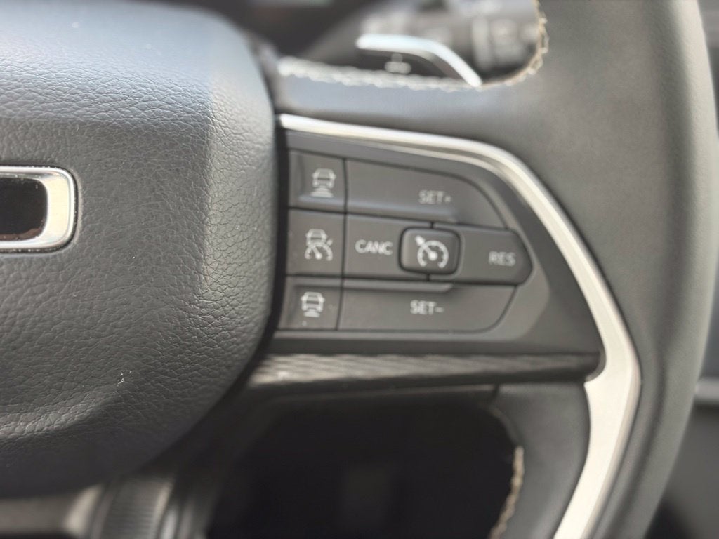2025 Jeep Grand Cherokee Altitude * Certified Pre-Owned *