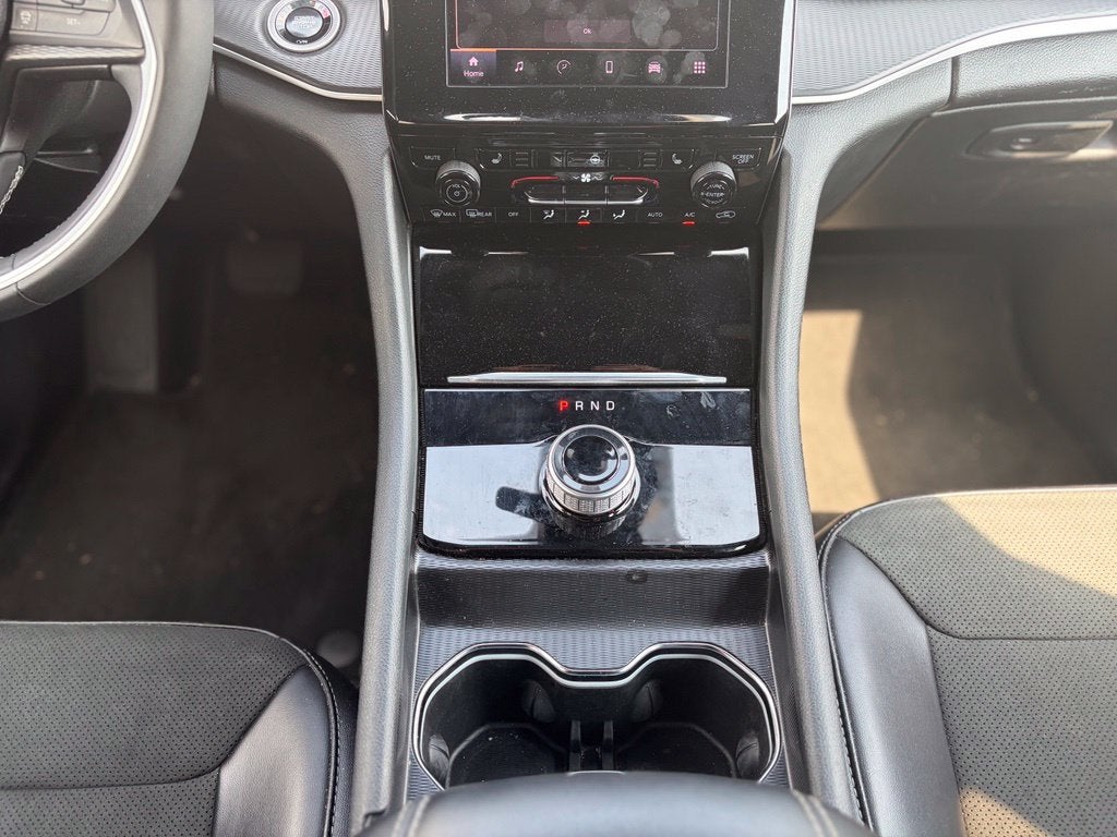 2025 Jeep Grand Cherokee Altitude * Certified Pre-Owned *