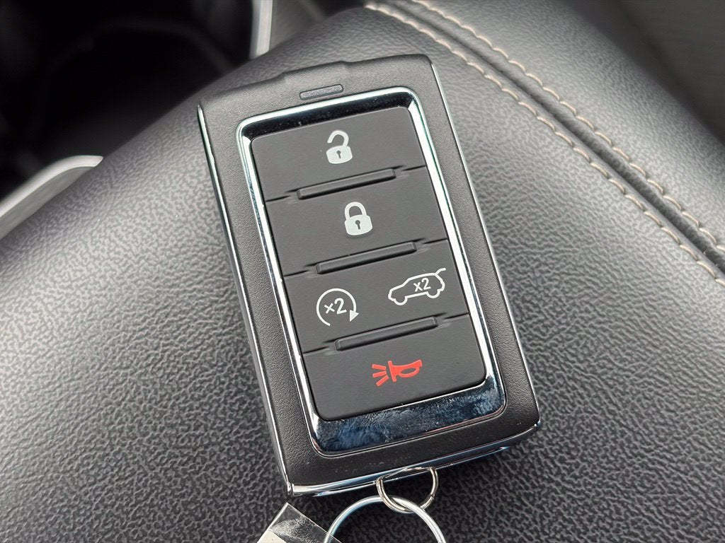 2023 Jeep Grand Cherokee L Altitude X * Certified Pre-Owned *
