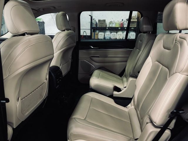 2022 Jeep Grand Cherokee L Limited 4x4