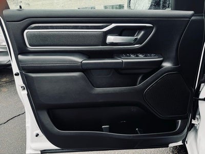 2022 RAM 1500 Big Horn Crew Cab 4x4 5'7' Box