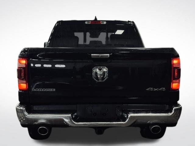 2022 RAM 1500 Laramie Crew Cab 4x4 5'7' Box