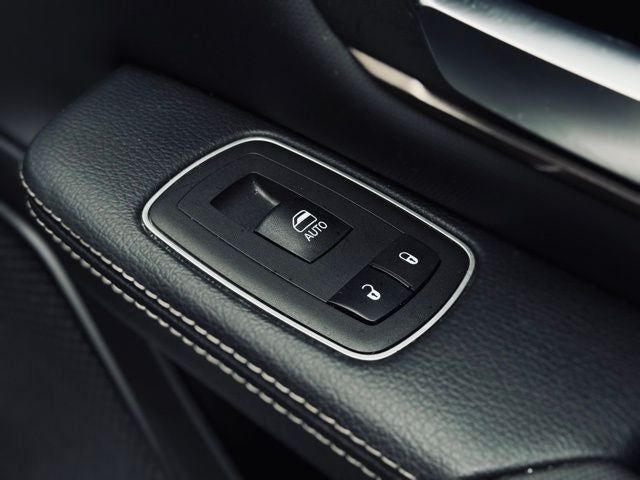 2021 RAM 1500 Rebel Crew Cab 4x4 5'7' Box