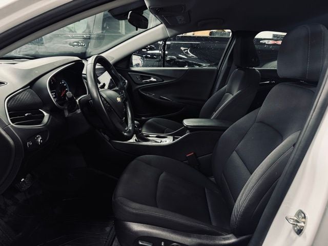 2024 Chevrolet Malibu FWD RS