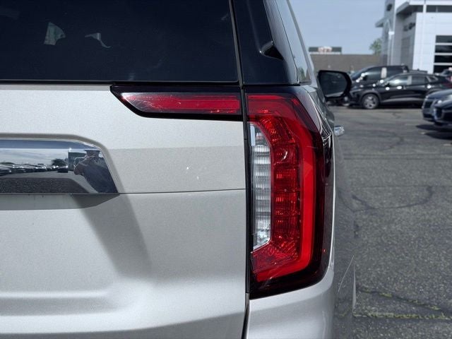 2023 GMC Yukon 4WD SLT