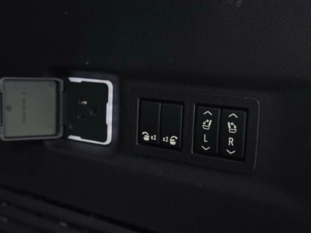 2023 Chevrolet Suburban 4WD High Country