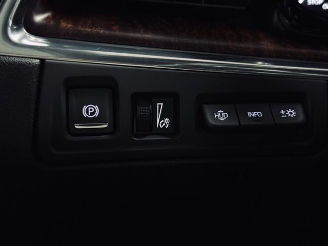 2020 Cadillac XT5 AWD Sport