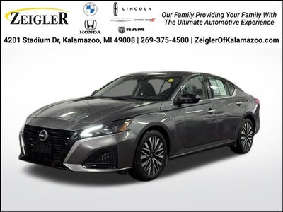 2024 Nissan Altima SV FWD