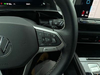 2025 Volkswagen Atlas Cross Sport 2.0T SE w/Technology