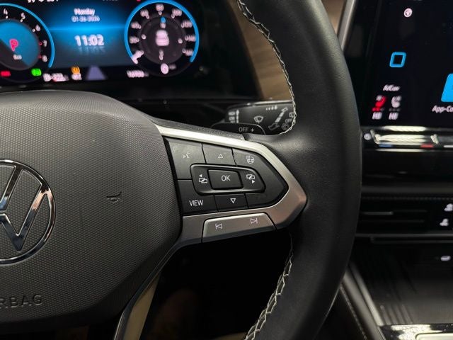 2025 Volkswagen Atlas 2.0T SE w/Technology