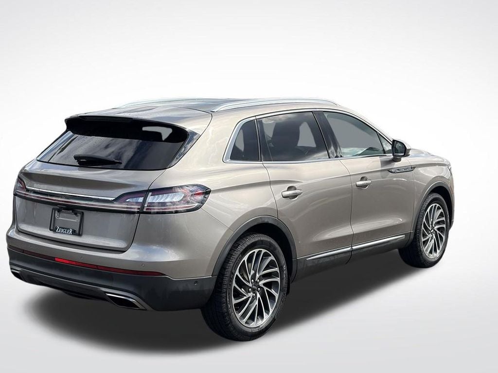 2020 Lincoln Nautilus Reserve