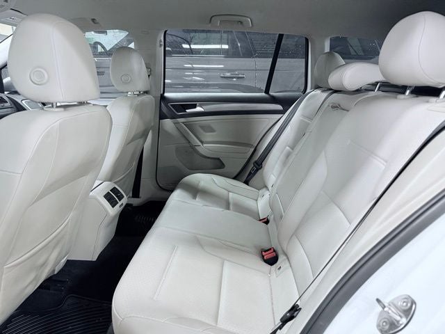 2018 Volkswagen Golf Alltrack TSI S