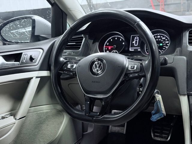 2018 Volkswagen Golf Alltrack TSI S