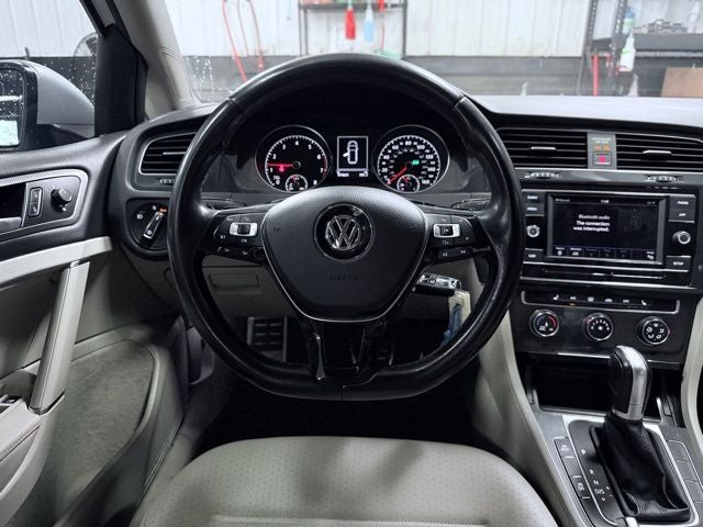 2018 Volkswagen Golf Alltrack TSI S