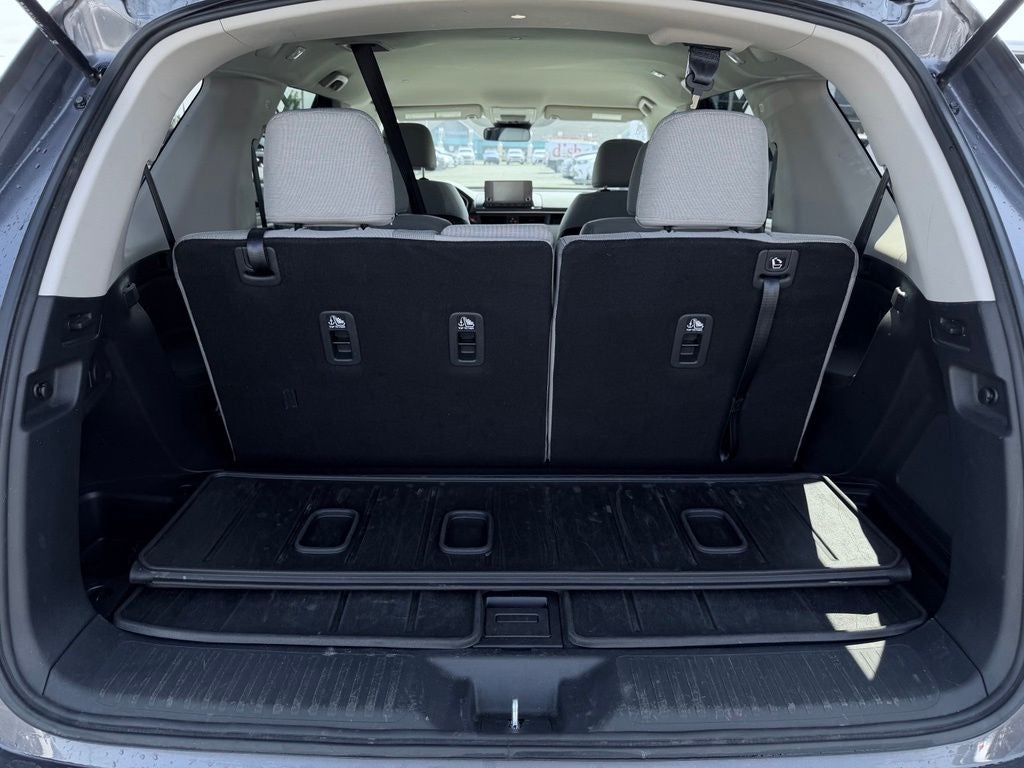 2023 Honda Pilot AWD LX