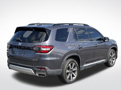 2023 Honda Pilot Elite