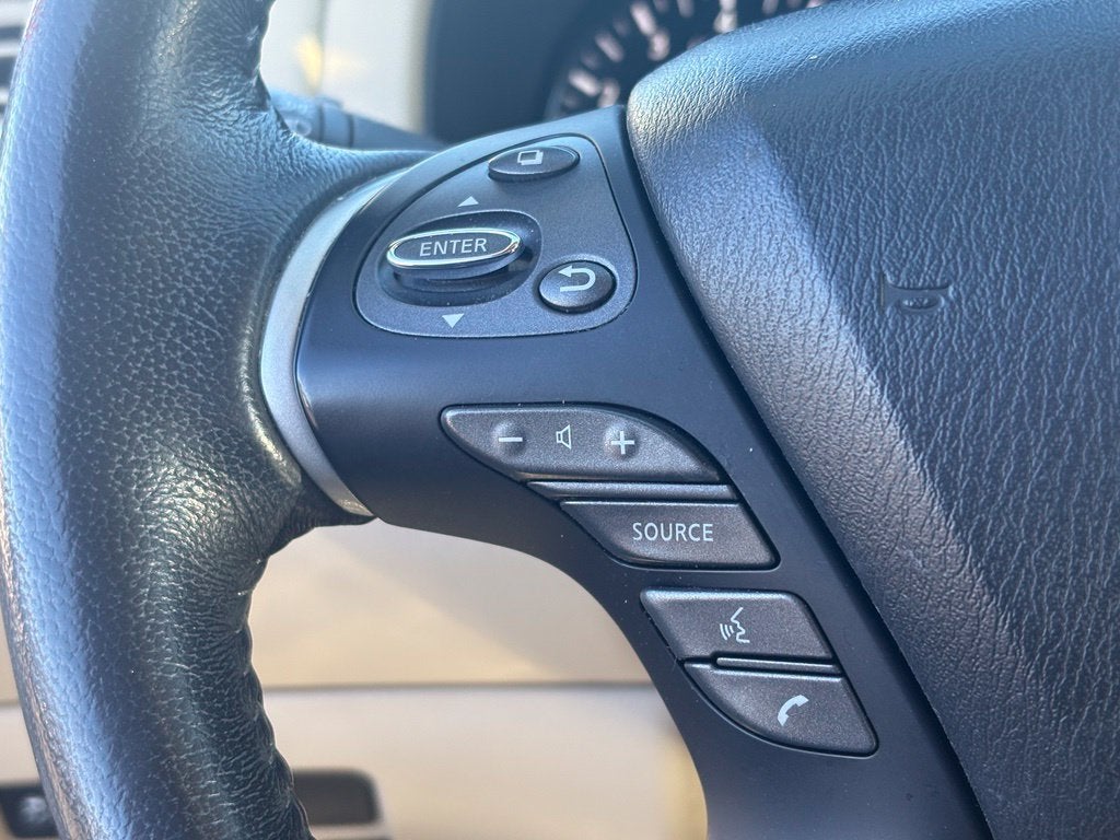 2018 Nissan Pathfinder SL