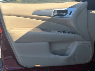 2018 Nissan Pathfinder SL