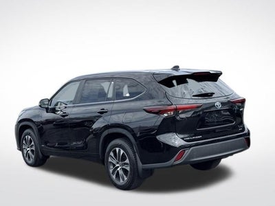 2024 Toyota Highlander Hybrid XLE