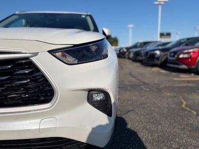 2023 Toyota Highlander Hybrid Hybrid XLE